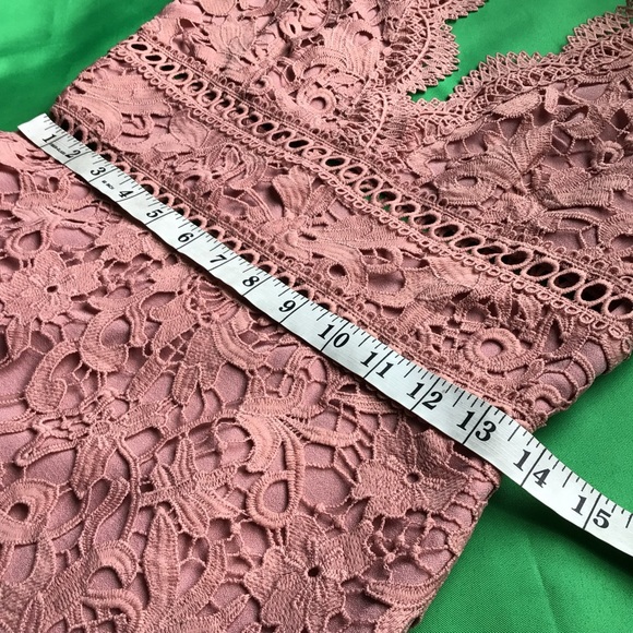J.O.A. Open Back Lace Dress in Rose - Picture 9 of 11